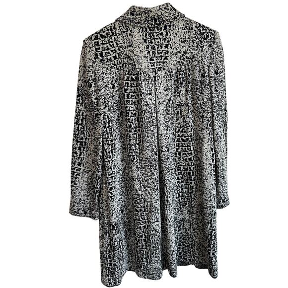 St. John Evening Sz 12 Knit Cardigan Sweater Long Jacket Black White Rhinestones - Picture 7 of 9